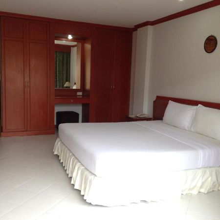 Lotus House Hotel Джомтиен Бийч Екстериор снимка