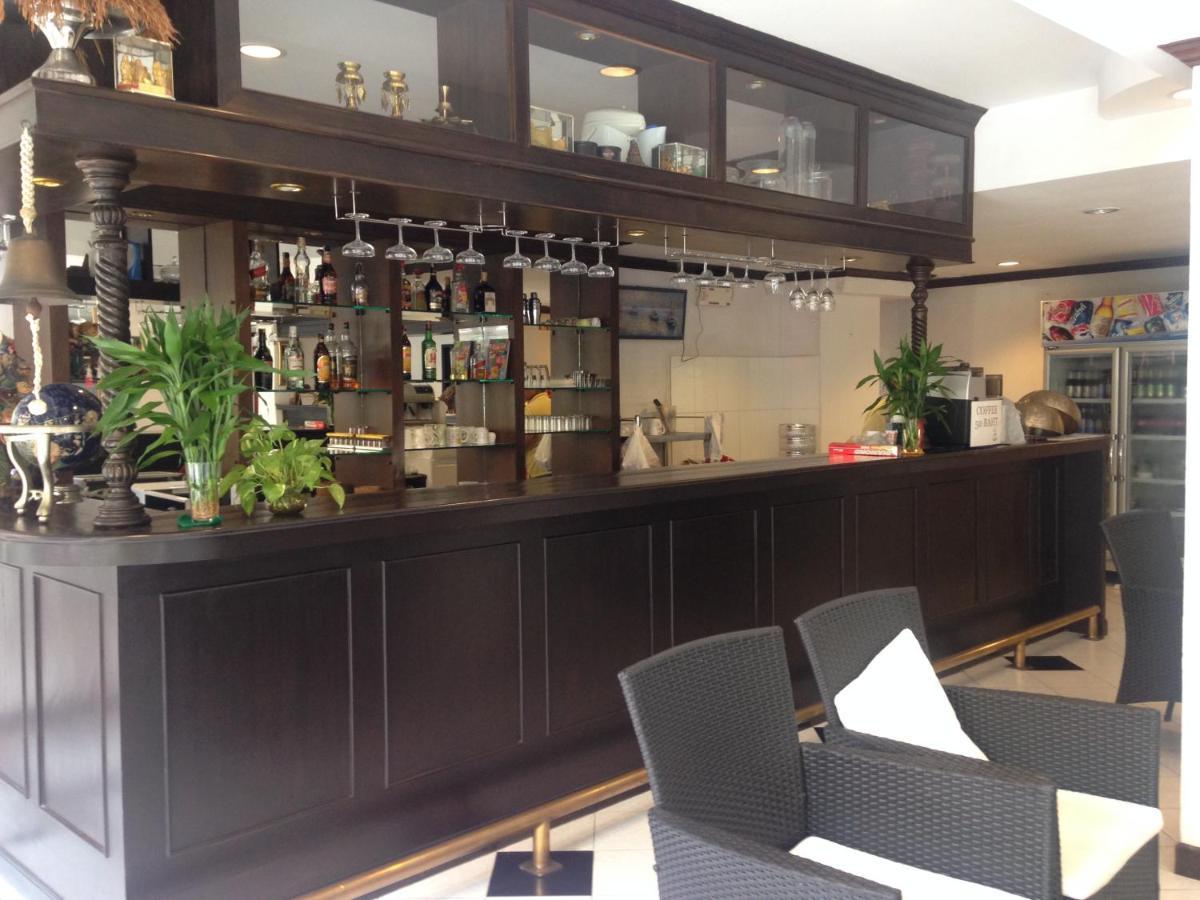 Lotus House Hotel Джомтиен Бийч Екстериор снимка
